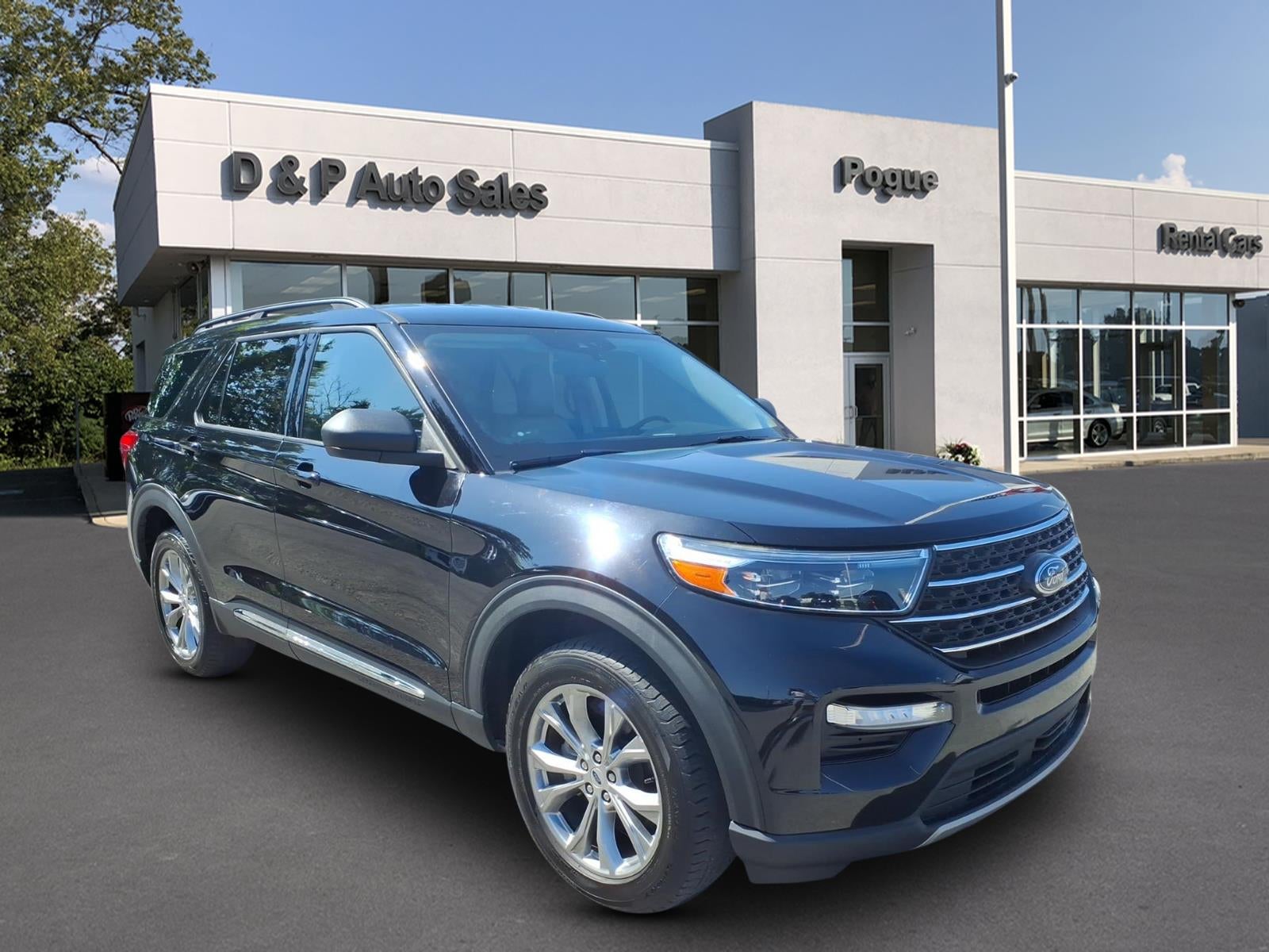 2022 Ford Explorer XLT in Black Metallic — front three-quarter view